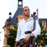 Logan (violoncelliste performer)