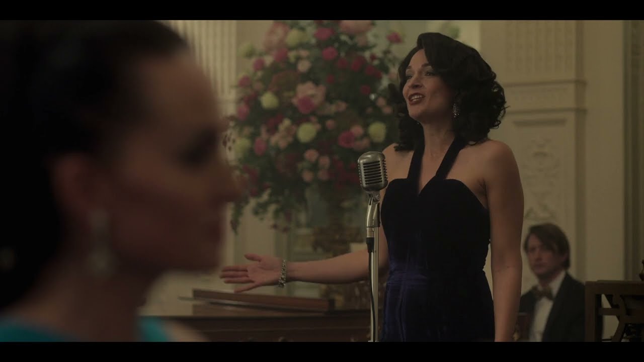 Gabrielle - french singer: THE CROWN Season 5 (vidéo)