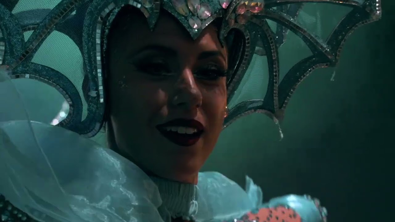 Lune au-delà du rêve | Spectacle de cabaret moderne, élégant et festif (vidéo)