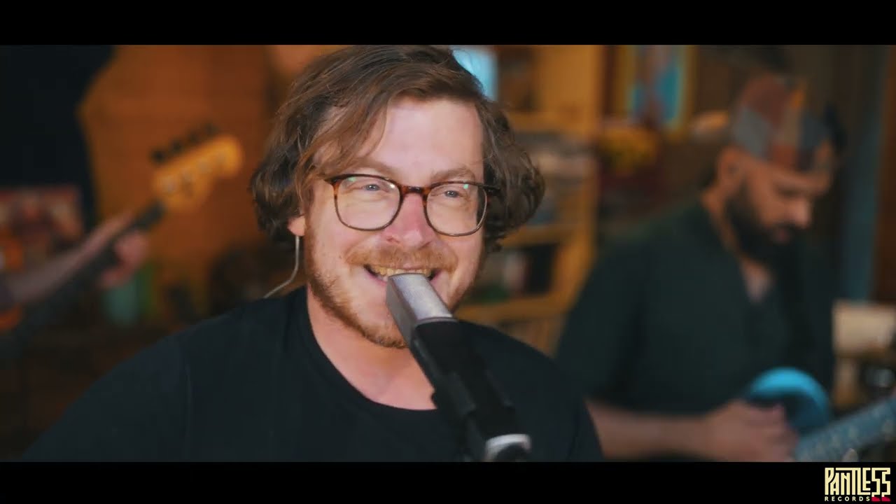 TIM HAUFFE - THE AVENUE (Pantless Session) (vidéo)