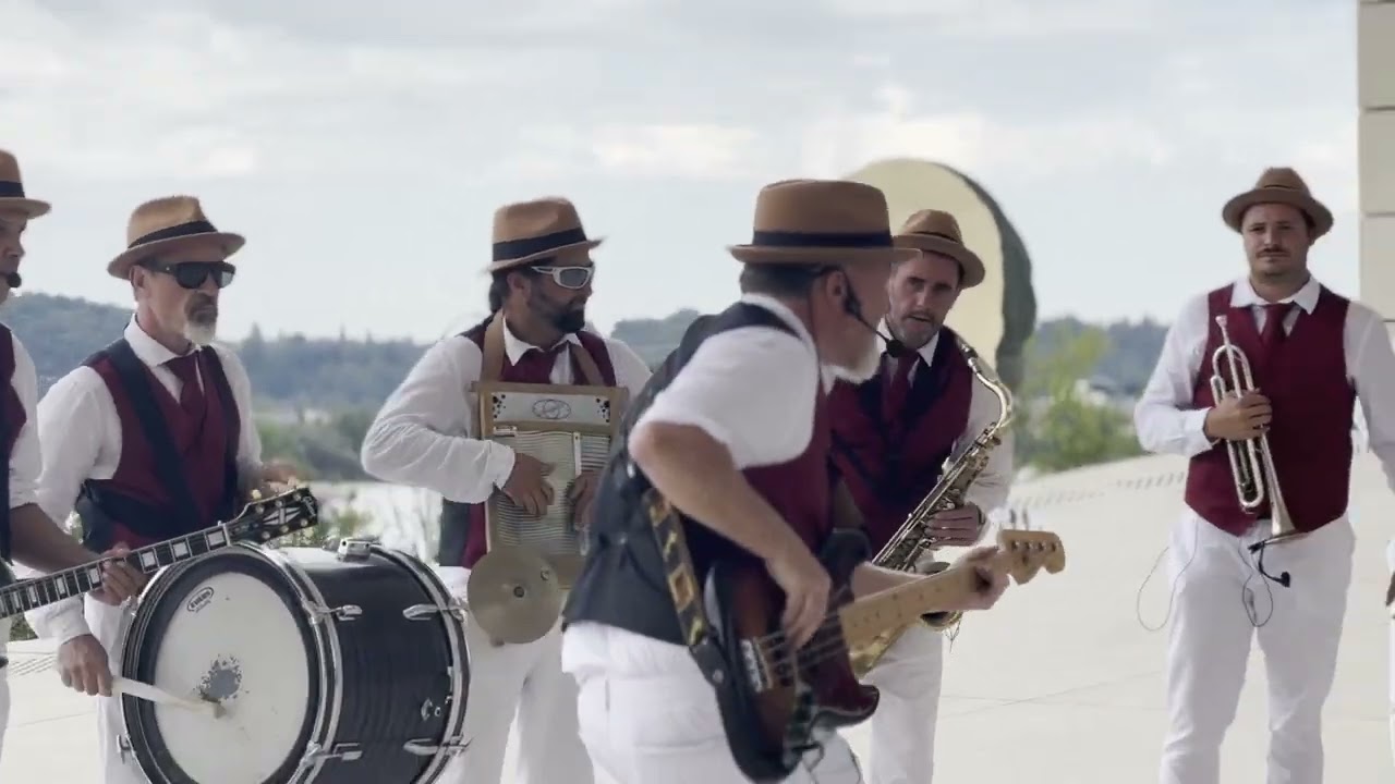 Le Brass - En déambulation (vidéo)