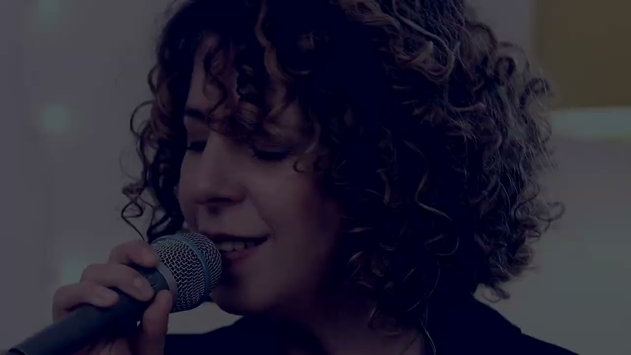 Charlotte Désirée - Guitare-Voix Medley Pop (vidéo)