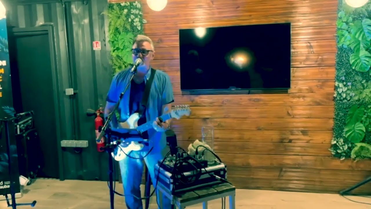 En solo (vidéo)