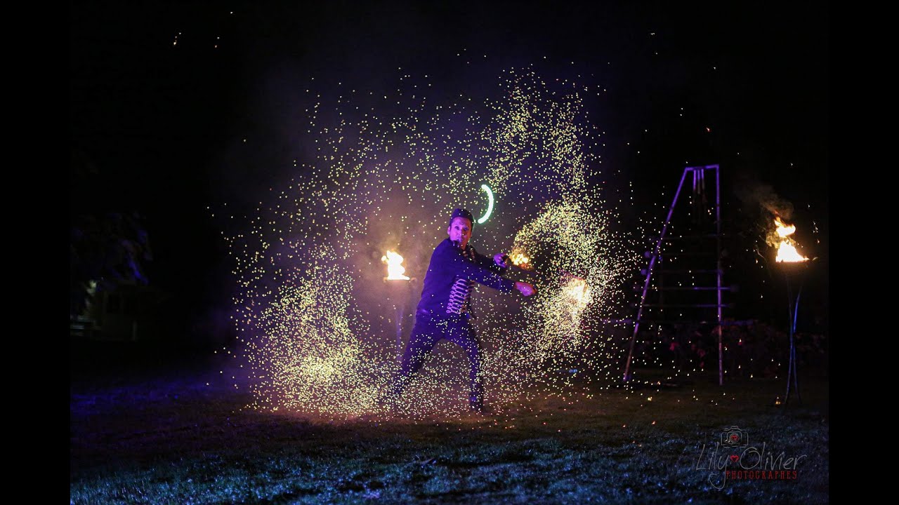 Artiste de feu, échassiers, jongleurs lumineux LED pour spectacle de feu, Fire Show à Bordeaux (vidéo)