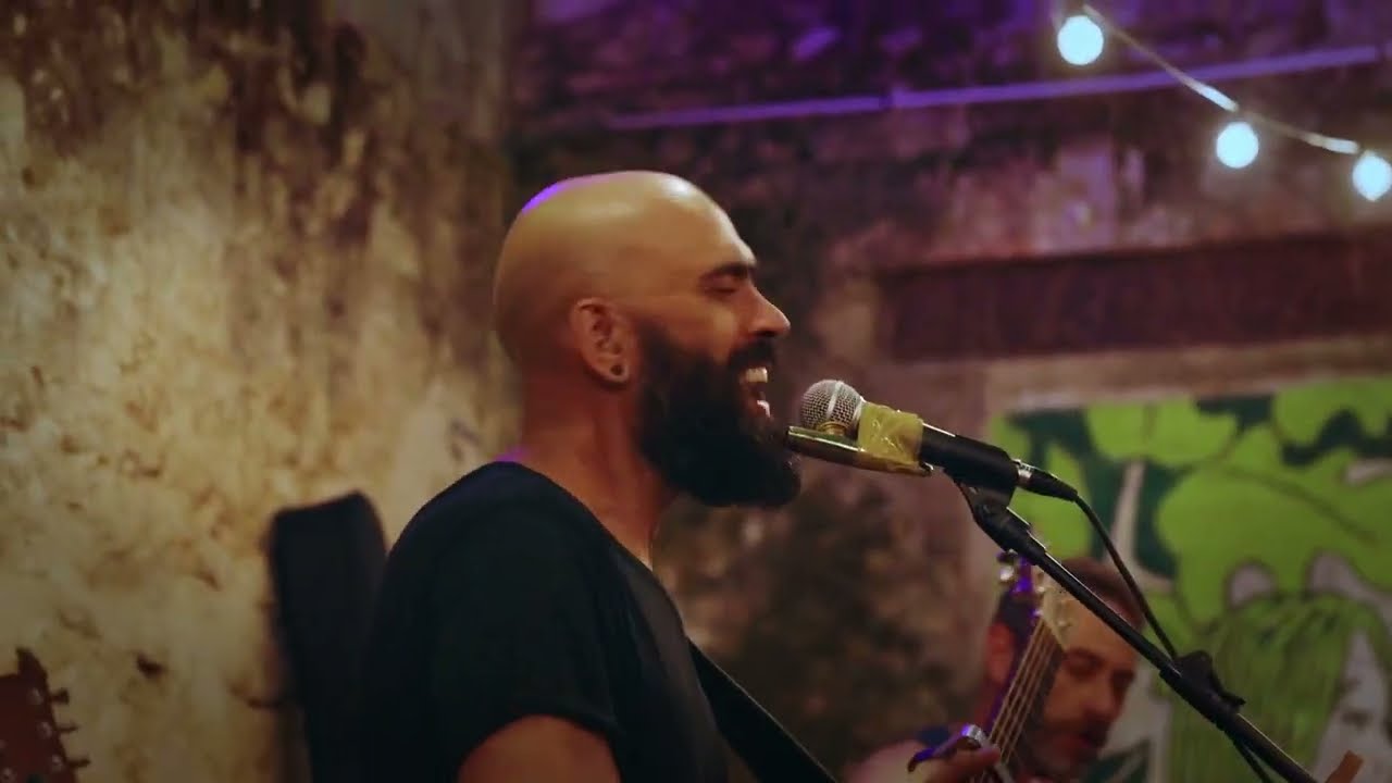 Alex Arden (duo) - acoustic live - guitar & congas #indiepop #acousticguitar #congas (vidéo)