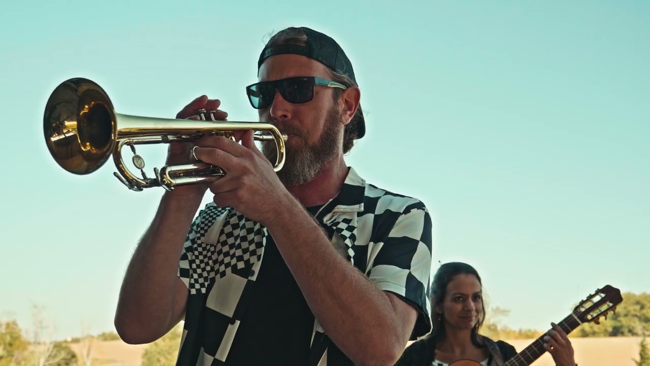 "Katerino Mome" (vidéo)