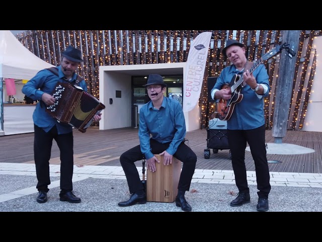 Canzonieri, animation groupe de musique italienne. Concert en déambulation. (vidéo)