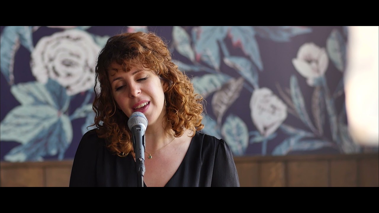 Charlotte Désirée - Dansez sur moi (Claude Nougaro) (vidéo)