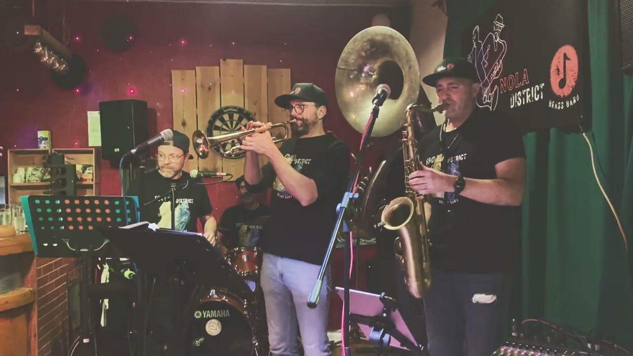 Nola District Brass Band (mini fanfare groupe Bordeaux Gironde) (vidéo)