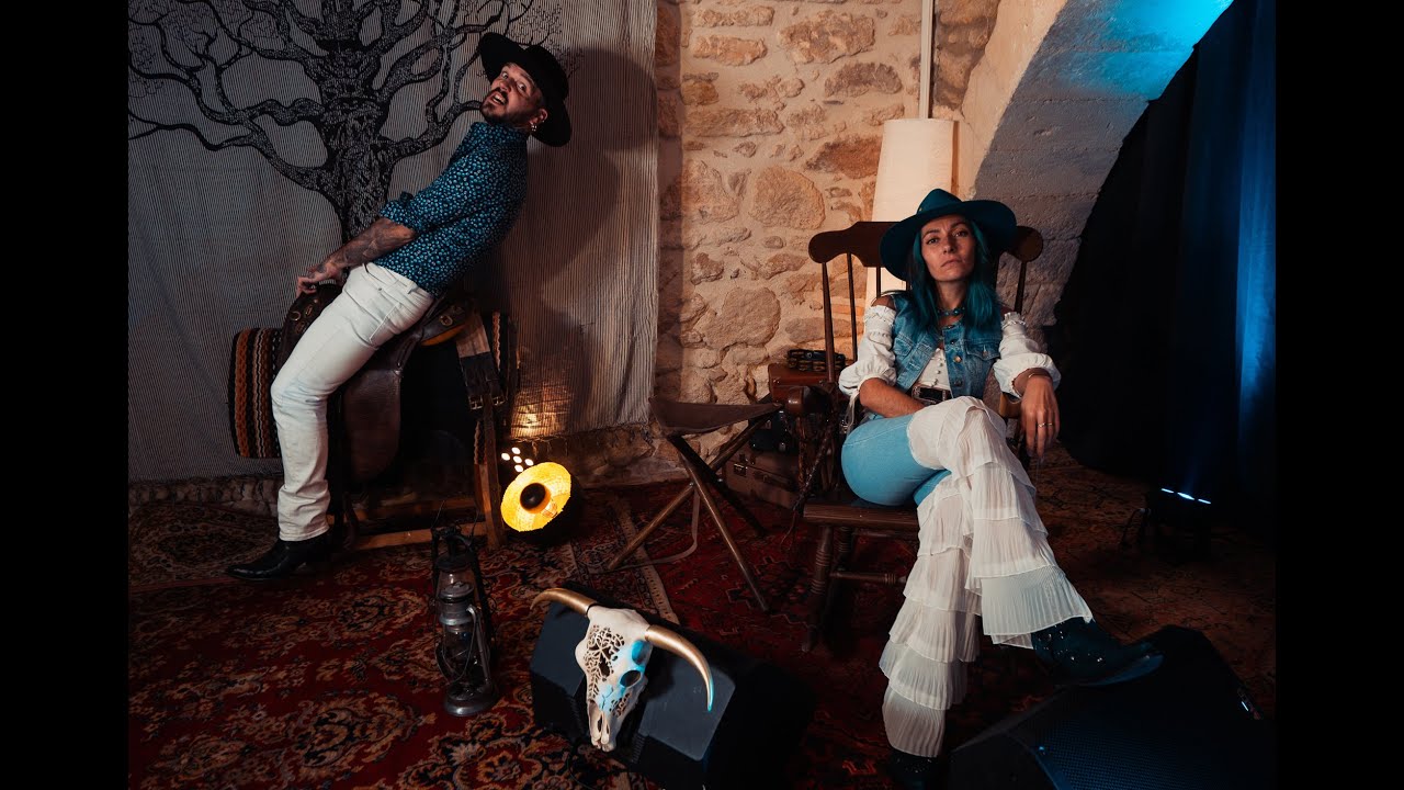 Stealers Wheel - Stuck in the middle with you - Live Studio (Just Married Band Cover) (vidéo)